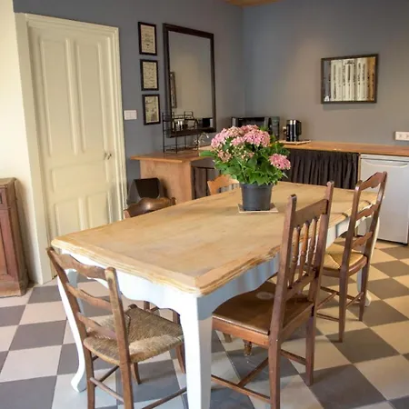 Cosy Au Cœur De Hébergement de vacances Fournols
